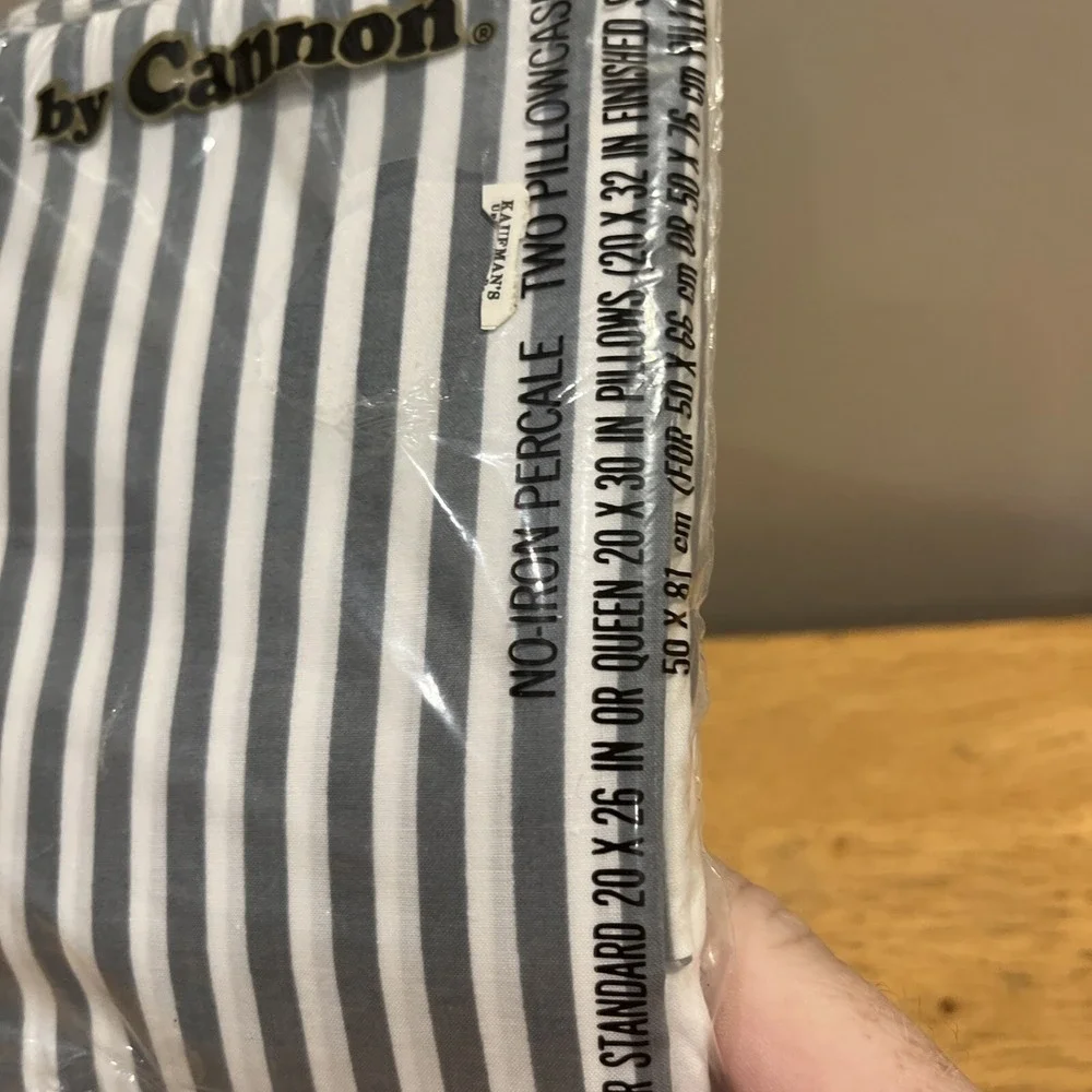 Vtg NOS Cannon Royal Family Gray‎ Striped Standard/Queen Pillowcases